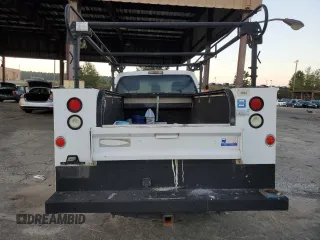 2014 Ford F-250 XL z VIN 1FDBF2A63EEB52351, wystawiony jako Copart lot #72956934 z przebiegiem 263 040 mil mil oraz Szkoda całkowita • Salvage title. Historia ofert i sprzedaży dostępna na DreamBid. Obrazek 6.