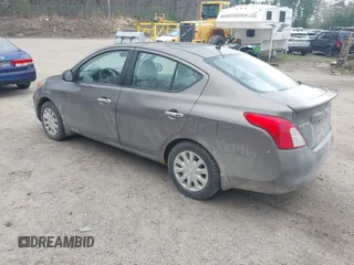 2012 Nissan Versa SV with VIN 3N1CN7AP2CL860205, listed as a IAAI auction lot 42148784 with 185,019 mi miles. Bid and sale history available at carsss.com. Image 3.
