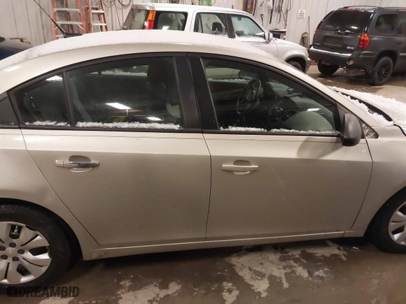 2013 Chevrolet Cruze LS with VIN 1G1PA5SH9D7224482, listed as a IAAI auction lot 41526451 with 243,367 mi miles. Bid and sale history available at carsss.com. Image 12.