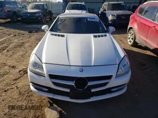 2014 Mercedes-Benz SLK-Class SLK 250 with VIN WDDPK4HA2EF083910, listed as a Copart auction lot 39800793 with 20,441 mi miles and Clean Title. Bid and sale history available at carsss.com. Image 5.