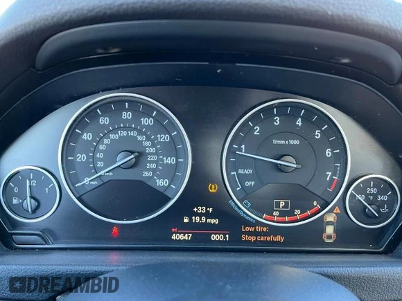 2018 BMW 3 Series 320i xDrive with VIN WBA8E5G54JNU47709, listed as a Copart auction lot 46378385 with 40,647 mi miles and Clean Title. Bid and sale history available at carsss.com. Image 8.