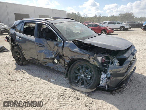 2024 Toyota RAV4 Hybrid XSE with VIN 2T3E6RFV5RW068430, listed as a Copart auction lot 44758425 with 15,369 mi miles and Non Repairable. Bid and sale history available at DreamBid. Image 4.