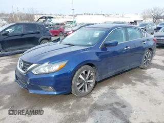 2018 Nissan Altima 2.5 SR with VIN 1N4AL3AP3JC101421, listed as a IAAI auction lot 41482620 with 101,431 mi miles. Bid and sale history available at carsss.com. Image 17.