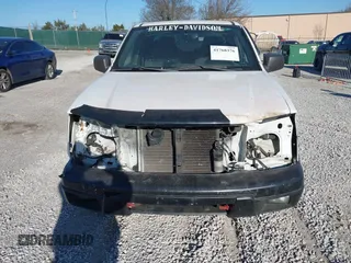 2005 GMC Canyon 1SE SLE Z71 with VIN 1GTDS136258111482, listed as a IAAI auction lot 41768376 with 300,079 mi miles. Bid and sale history available at carsss.com. Image 6.