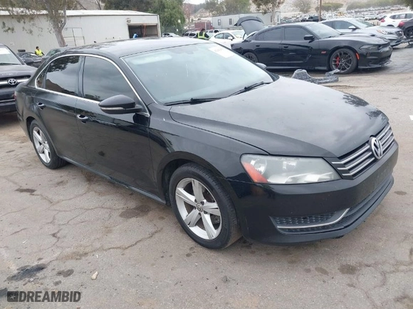 2012 Volkswagen Passat SE with VIN 1VWBP7A30CC026507, listed as a IAAI auction lot 42042850 with 202,406 mi miles. Bid and sale history available at carsss.com. Image 1.