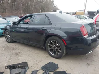 2015 Chrysler 300 with VIN 2C3CCAGG5FH814392, listed as a IAAI auction lot 41239339 with 142,046 mi miles. Bid and sale history available at carsss.com. Image 14.
