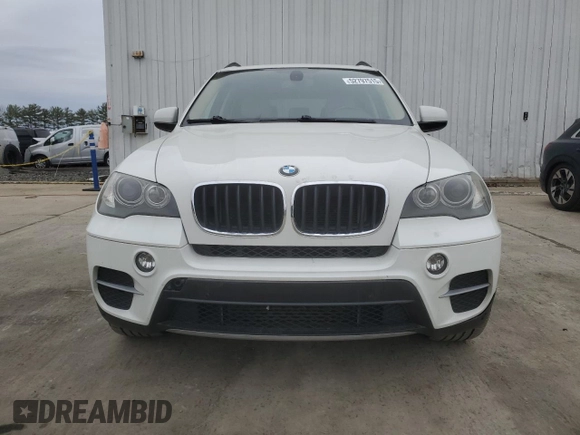 2011 BMW X5 35i z VIN 5UXZV4C54BL402434, wystawiony jako Copart lot #52797515 z przebiegiem 181 109 mil mil oraz Czysty tytuł • Clean title. Historia ofert i sprzedaży dostępna na DreamBid. Obrazek 5.