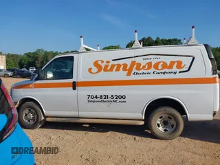 2018 Chevrolet Express Cargo with VIN 1GCWGAFG7J1906173, listed as a IAAI auction lot 42176671 with 189,951 mi miles and . Bid and sale history available at DreamBid. Image 14.