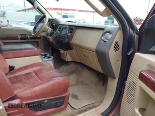 2008 Ford F-250 XL z VIN 1FTSW21Y98EA78766, wystawiony jako IAAI lot #41809995 z przebiegiem 291 702 mil mil oraz . Historia ofert i sprzedaży dostępna na DreamBid. Obrazek 5.