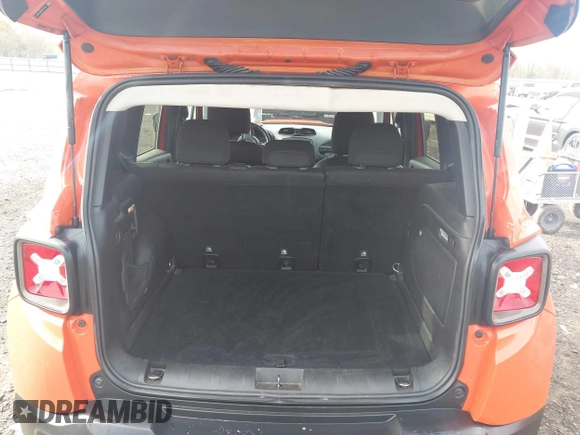 2016 Jeep Renegade Latitude with VIN ZACCJABT5GPE31204, listed as a IAAI auction lot 41828985 with 162,684 mi miles and . Bid and sale history available at DreamBid. Image 8.