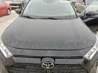 2021 Toyota RAV4 XLE with VIN 2T3W1RFV0MW149640, listed as a Copart auction lot 58821125 with 105,483 mi miles and Salvage title. Bid and sale history available at DreamBid. Image 12.