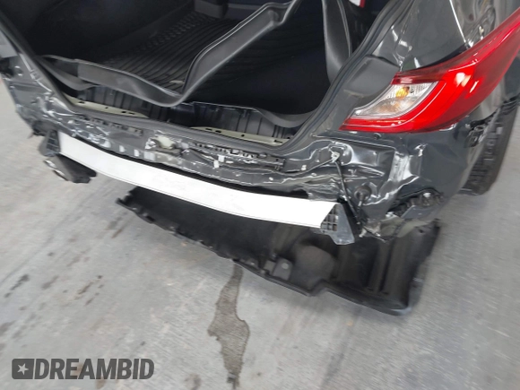 2025 Toyota Camry LE z VIN 4T1DAACK6SU057540, wystawiony jako IAAI lot #42186493 z przebiegiem 2 762 mil mil oraz . Historia ofert i sprzedaży dostępna na DreamBid. Obrazek 6.