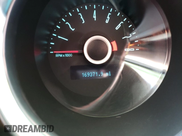 2014 Ford Mustang GT with VIN 1ZVBP8CFXE5334028, listed as a Copart auction lot 57643235 with 169,371 mi miles and Clean title. Bid and sale history available at DreamBid. Image 9.