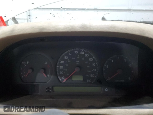 2004 Volvo C70 with VIN YV1NC63D94J041204, listed as a Copart auction lot 81899504 with 0 mi miles and Salvage Title. Bid and sale history available at carsss.com. Image 9.