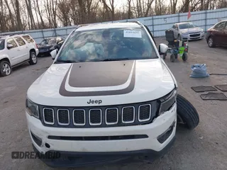 2018 Jeep Compass Latitude with VIN 3C4NJCBB2JT108465, listed as a IAAI auction lot 41833695 with 162,983 mi miles and . Bid and sale history available at carsss.com. Image 12.