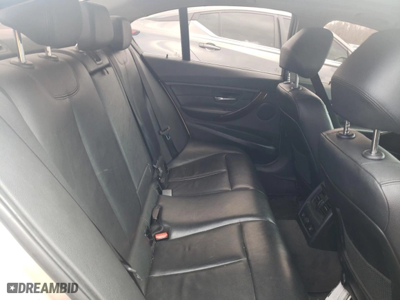 2014 BMW 3 Series 328i xDrive with VIN WBA3B5C59EP652476, listed as a Copart auction lot 51870905 with 0 mi miles and Clean Title. Bid and sale history available at carsss.com. Image 10.