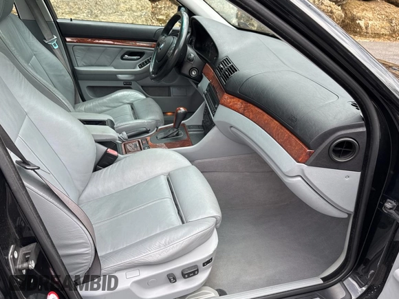 2002 BMW 5 Series 530iA with VIN WBADT634X2CH92749, listed as a Copart auction lot 51372225 with 166,586 mi miles and Clean Title. Bid and sale history available at carsss.com. Image 5.