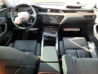 2019 Audi e-tron Prestige with VIN WA1VABGEXKB011122, listed as a Copart auction lot 48333563 with 25,542 mi miles. Bid and sale history available at carsss.com. Image 8.