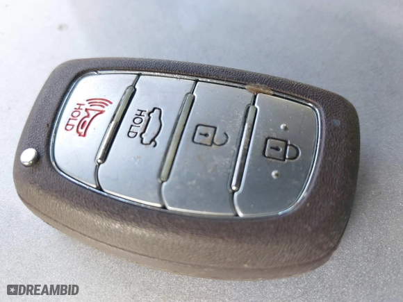 2014 Hyundai Elantra SE with VIN KMHDH4AE4EU165055, listed as a IAAI auction lot 40819849 with 127,536 mi miles. Bid and sale history available at carsss.com. Image 11.