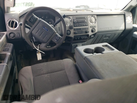 2014 Ford F-350 XLT with VIN 1FT8W3BT2EEA62777, listed as a Copart auction lot 62673935 with 144,746 mi miles and Clean title. Bid and sale history available at DreamBid. Image 8.