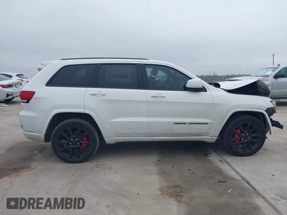2018 Jeep Grand Cherokee Laredo E with VIN 1C4RJEAG0JC218694, listed as a IAAI auction lot 41587665 with 97,618 mi miles. Bid and sale history available at carsss.com. Image 13.