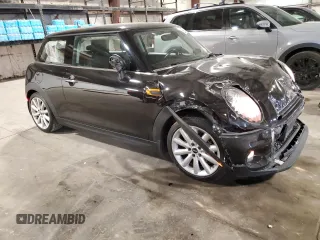 2018 MINI Hardtop Cooper with VIN WMWXP5C59J3C65496, listed as a Copart auction lot 56324995 with 84,233 mi miles and Salvage title. Bid and sale history available at DreamBid. Image 4.