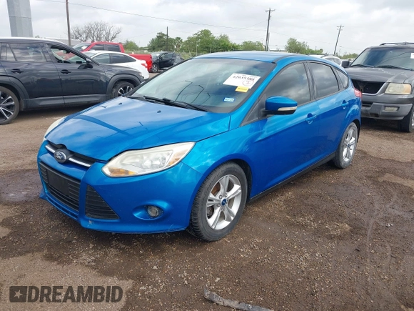 2013 Ford Focus SE with VIN 1FADP3K22DL189516, listed as a IAAI auction lot 42035388 with 120,656 mi miles. Bid and sale history available at carsss.com. Image 2.
