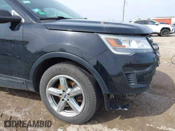 2018 Ford Explorer z VIN 1FM5K7B89JGA96212, wystawiony jako IAAI lot #41849563 z przebiegiem 122 969 mil mil oraz . Historia ofert i sprzedaży dostępna na DreamBid. Obrazek 18.