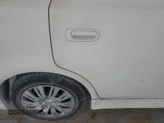 2006 Scion xB z VIN JTLKT324964090627, wystawiony jako Copart lot #52608985 z przebiegiem 195 918 mil mil oraz Szkoda całkowita • Salvage title. Historia ofert i sprzedaży dostępna na DreamBid. Obrazek 11.