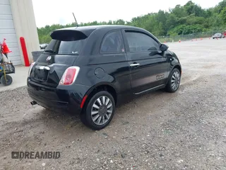 2013 FIAT 500 Pop z VIN 3C3CFFARXDT623182, wystawiony jako IAAI lot #42435753 z przebiegiem 150 341 mil mil oraz . Historia ofert i sprzedaży dostępna na DreamBid. Obrazek 4.