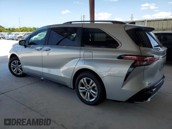 2022 Toyota Sienna XSE z VIN 5TDXSKFCXNS067134, wystawiony jako Copart lot #57658915 z przebiegiem 30 836 mil mil oraz Szkoda całkowita • Salvage title. Historia ofert i sprzedaży dostępna na DreamBid. Obrazek 2.