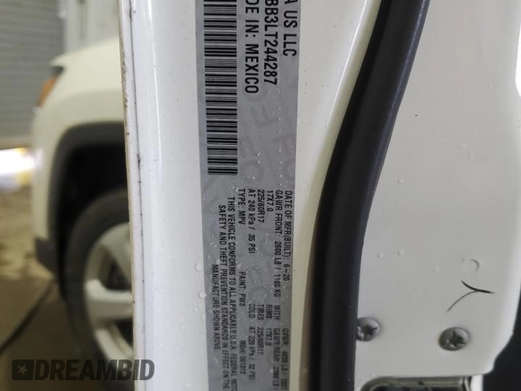2020 Jeep Compass Latitude z VIN 3C4NJDBB3LT244287, wystawiony jako Copart lot #57587395 z przebiegiem 53 063 mil mil oraz Czysty tytuł • Clean title. Historia ofert i sprzedaży dostępna na DreamBid. Obrazek 13.