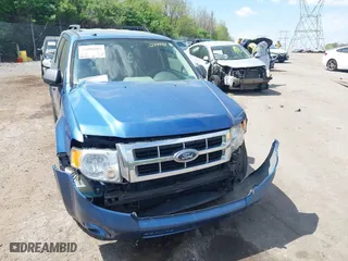 2009 Ford Escape XLT with VIN 1FMCU93G99KC49974, listed as a IAAI auction lot 42098287 with 181,745 mi miles. Bid and sale history available at carsss.com. Image 6.