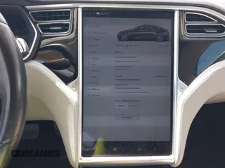 2014 Tesla Model S 60 z VIN 5YJSA1S16EFP40968, wystawiony jako IAAI lot #42331754 z przebiegiem 159 717 mil mil oraz . Historia ofert i sprzedaży dostępna na DreamBid. Obrazek 18.