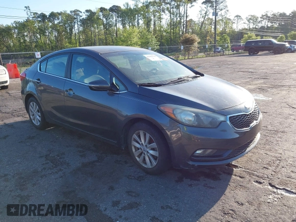 2014 Kia Forte EX with VIN KNAFX4A81E5046798, listed as a IAAI auction lot 41982719 with 141,138 mi miles. Bid and sale history available at carsss.com. Image 1.