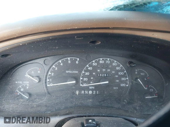 2000 Ford Explorer XLT с VIN 1FMZU63P8YZB84601, выставлен на аукционе IAAI как лот 41340435 с пробегом 132 511 миль миль и . История ставок и продаж доступна на DreamBid. Изображение 7.