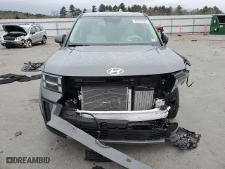 2024 Hyundai Santa Fe SE with VIN 5NMP1DGL4RH012202, listed as a Copart auction lot 81751874 with 5,940 mi miles and Salvage Title. Bid and sale history available at carsss.com. Image 5.