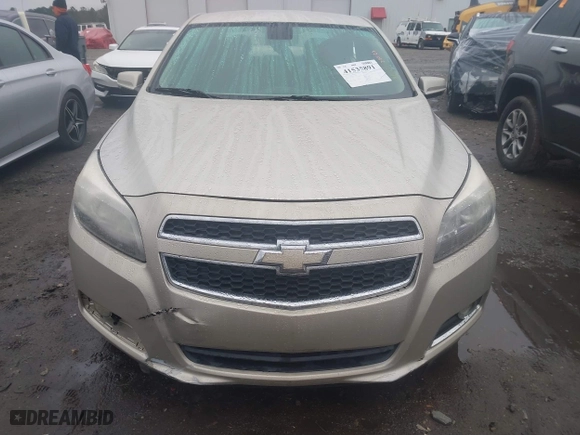 2013 Chevrolet Malibu LT with VIN 1G11E5SAXDF172380, listed as a IAAI auction lot 41535891 with 174,624 mi miles. Bid and sale history available at carsss.com. Image 13.