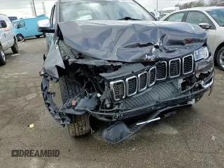 2021 Jeep Grand Cherokee Limited z VIN 1C4RJFBGXMC670967, wystawiony jako Copart lot #53866415 z przebiegiem 26 897 mil mil oraz Nie do naprawy • Non repairable. Historia ofert i sprzedaży dostępna na DreamBid. Obrazek 14.