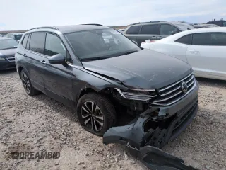 2024 Volkswagen Tiguan S with VIN 3VVFB7AXXRM109652, listed as a Copart auction lot 58813325 with 18,850 mi miles and Salvage title. Bid and sale history available at DreamBid. Image 4.