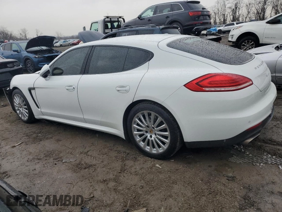 2015 Porsche Panamera 4 with VIN WP0AA2A73FL003376, listed as a Copart auction lot 47067405 with 92,308 mi miles and Salvage Title. Bid and sale history available at DreamBid. Image 2.