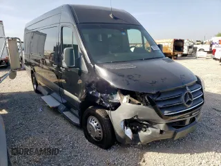 2019 Mercedes-Benz Sprinter with VIN W1X8ED3Y4KP192983, listed as a Copart auction lot 50020505 with 115,164 mi miles and Salvage Title. Bid and sale history available at DreamBid. Image 4.
