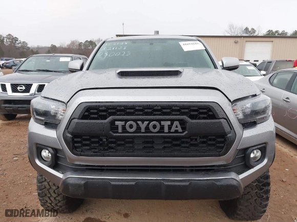2017 Toyota Tacoma SR5 with VIN 5TFCZ5AN7HX080023, listed as a IAAI auction lot 41694844 with 79,295 mi miles. Bid and sale history available at carsss.com. Image 12.