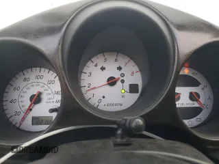 2003 Toyota MR2 z VIN JTDFR320930065139, wystawiony jako Copart lot #55174975 z przebiegiem 122 156 mil mil oraz Szkody całkowita. Historia ofert i sprzedaży dostępna na DreamBid. Obrazek 9.