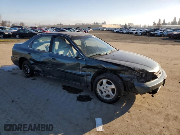 1996 Honda Accord LX with VIN 1HGCD5636TA278854, listed as a Copart auction lot 88117305 with 218,132 mi miles and Salvage Title. Bid and sale history available at DreamBid. Image 4.