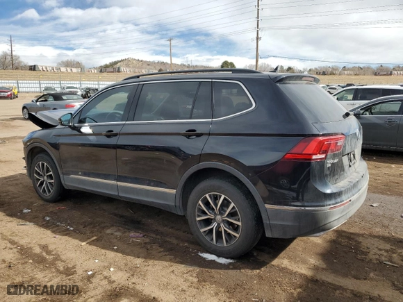 2018 Volkswagen Tiguan SEL with VIN 3VV3B7AX3JM207073, listed as a Copart auction lot 45223345 with 91,372 mi miles and Salvage Title. Bid and sale history available at carsss.com. Image 2.