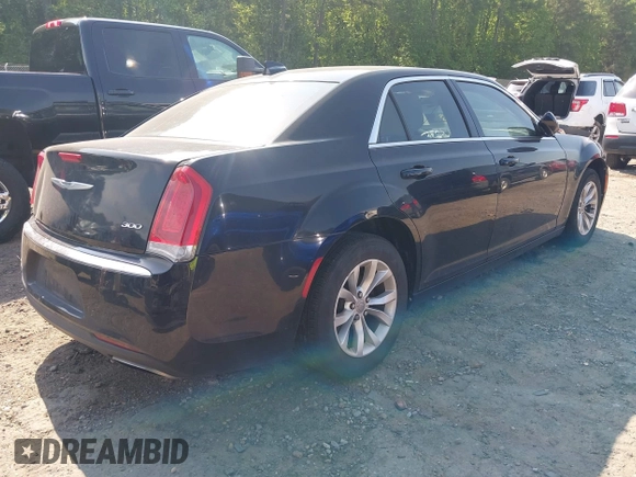2015 Chrysler 300 Limited z VIN 2C3CCAAG1FH742910, wystawiony jako IAAI lot #42151768 z przebiegiem 186 050 mil mil oraz . Historia ofert i sprzedaży dostępna na DreamBid. Obrazek 4.