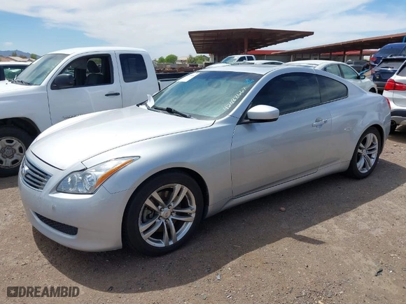 2008 Infiniti G37 Coupe Journey with VIN JNKCV64E38M123303, listed as a IAAI auction lot 42088667 with 140,858 mi miles. Bid and sale history available at carsss.com. Image 2.
