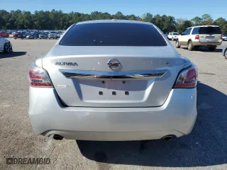 2015 Nissan Altima 2.5 S with VIN 1N4AL3AP8FN405212, listed as a Copart auction lot 84347774 with 172,581 mi miles and Clean Title. Bid and sale history available at carsss.com. Image 6.