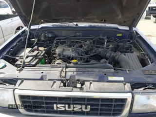 1996 Isuzu Trooper with VIN JACDJ58V9T7918352, listed as a IAAI auction lot 42834262 with 177,888 mi miles and . Bid and sale history available at DreamBid. Image 10.